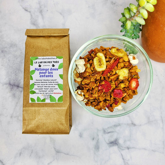 Tisane Mélange Doux Enfants en sachet et vrac – rooibos pomme fraise framboise banane pop-corn fenouil fève de cacao vanille arômes naturels – Le Lab'oh des Thés