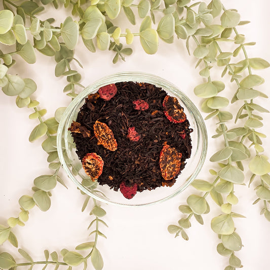 Thé Noir Baies Sauvages en vrac – mélange Assam fraise cassis framboise mûre groseille pétales de rose – Le Lab'oh des Thés