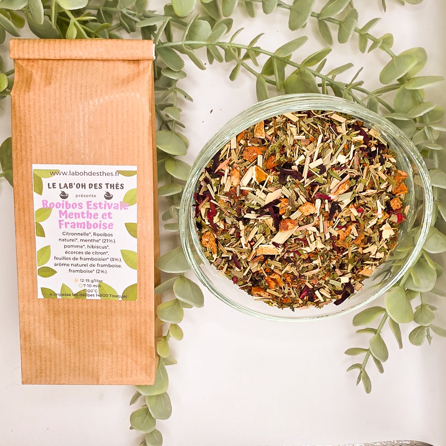 Rooibos Estivale Menthe Framboise en sachet et vrac – rooibos menthe citronnelle pomme hibiscus framboise écorces de citron – Le Lab'oh des Thés