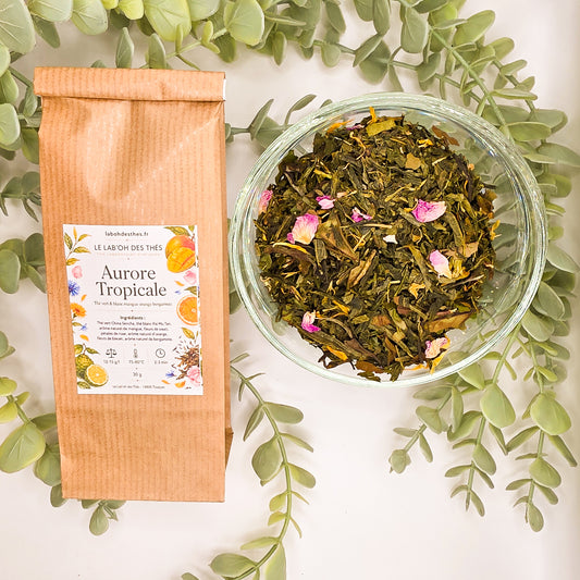 Aurore Tropicale thé vert et blanc en sachet et vrac – mangue orange bergamote fleurs de souci pétales de rose – Le Lab'oh des Thés