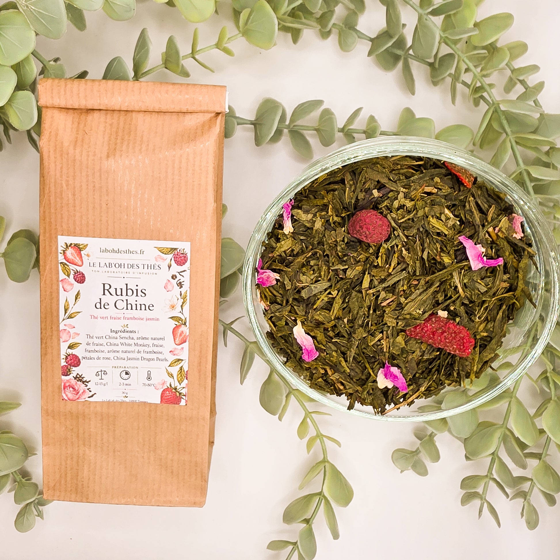 Rubis de Chine thé vert en sachet et vrac – fraise framboise jasmin China Sencha White Monkey pétales de rose – Le Lab'oh des Thés