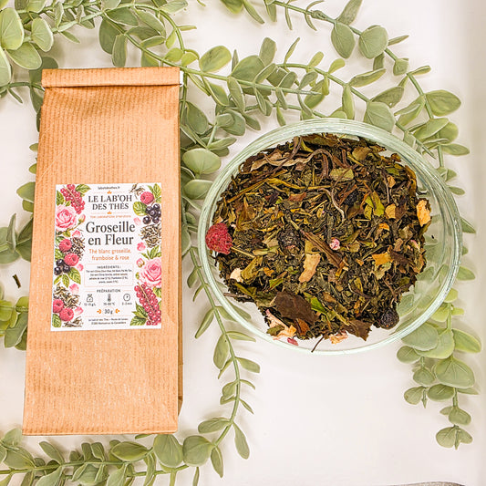 Sachet de Thé Blanc Groseille en Fleur avec thé blanc en vrac, groseille, framboise et rose – Le Lab’oh des Thés